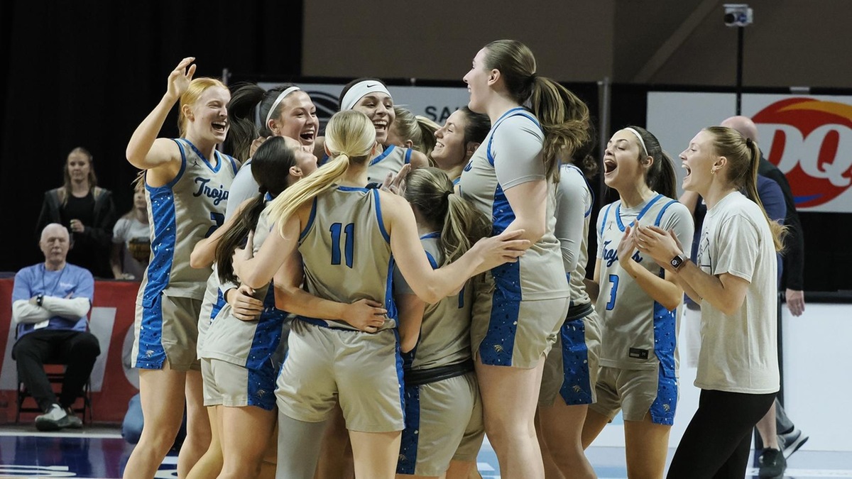 Dakota State (S.D.) Moves to Programs Second Semifinal