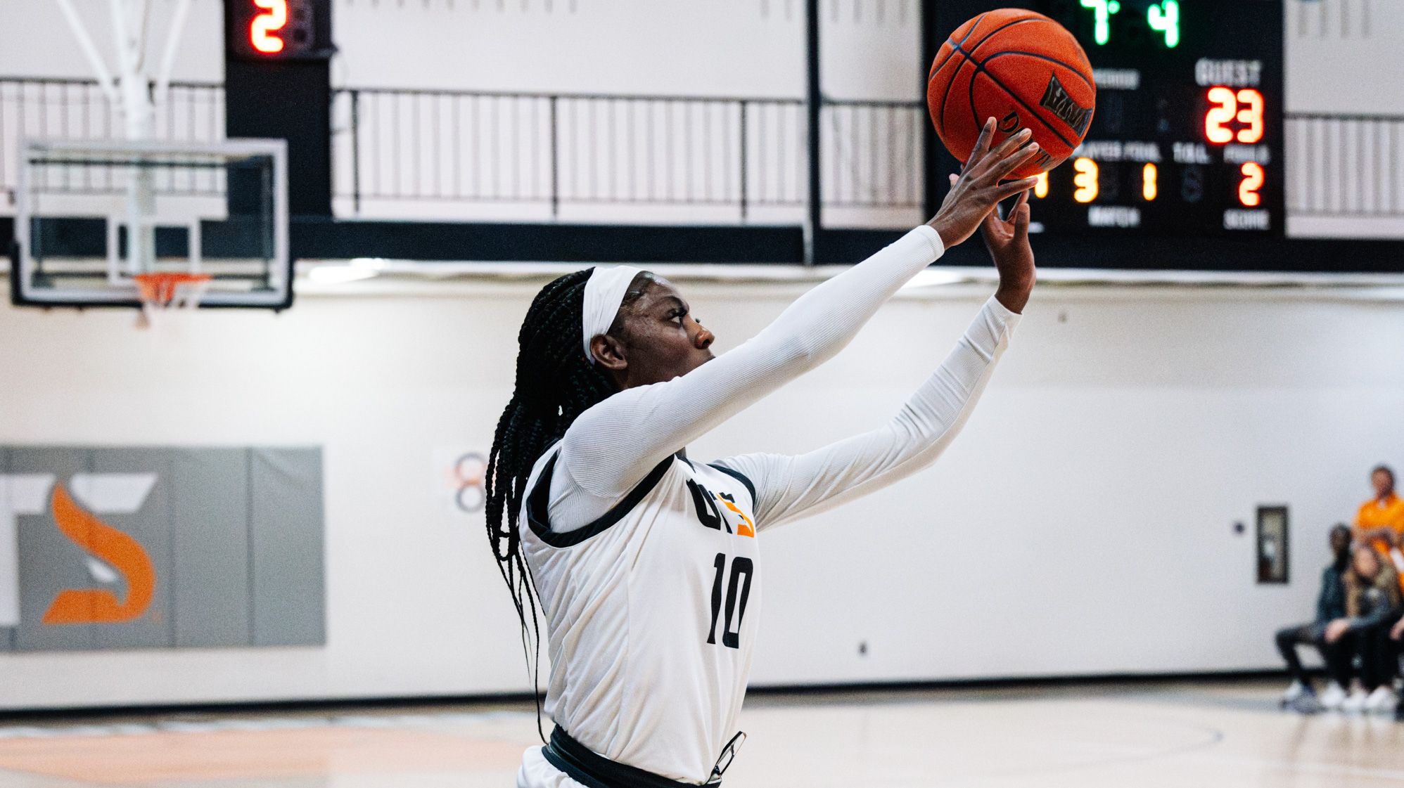 Ashley Dickey Posted 14 Steals on the Week for Defensive Player of the Week